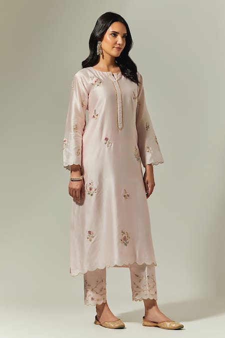 Anantaa By Roohi_Pink Silk Chanderi Floral Round Kurta _Online_at_Aza_Fashions