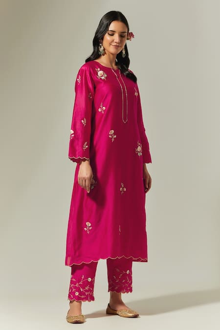 Anantaa By Roohi Fuchsia Silk Chanderi Floral Round Embroidered Kurta Online at Aza Fashions Anantaa By Roohi_Fuchsia Silk Chanderi Floral Round Embroidered Kurta _Online_at_Aza_Fashions