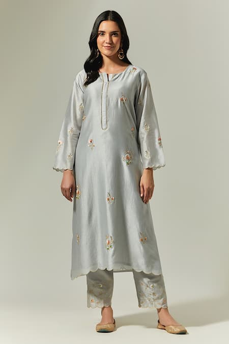 Anantaa by Roohi Silk Chanderi Embroidered Kurta 