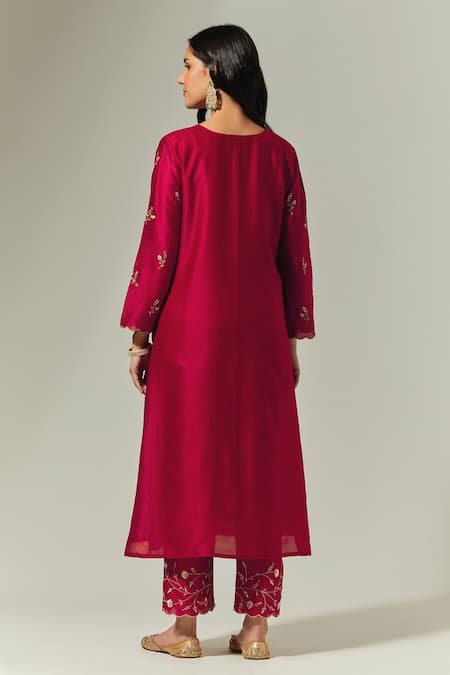 Anantaa By Roohi Silk Chanderi Embroidered Kurta 
