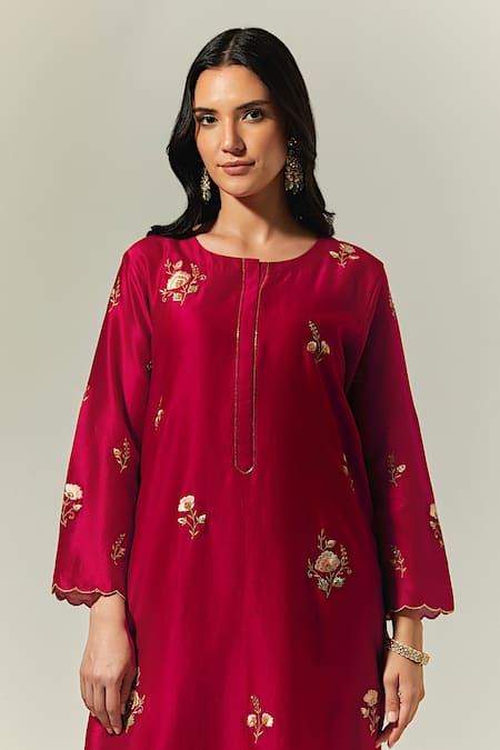 Anantaa By Roohi Red Silk Chanderi Floral Round Embroidered Kurta at Aza Fashions Anantaa By Roohi_Red Silk Chanderi Floral Round Embroidered Kurta _at_Aza_Fashions