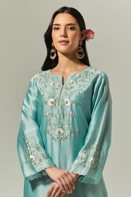 Anantaa By Roohi_Blue Silk Chanderi Floral Notched Kurta _at_Aza_Fashions