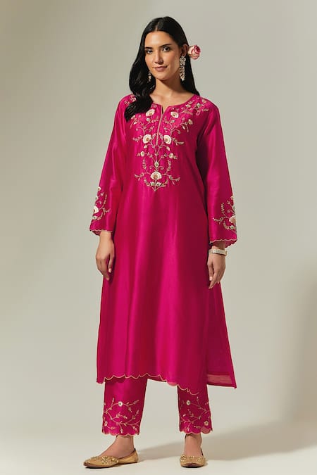 Anantaa by Roohi Silk Chanderi Embroidered Kurta 