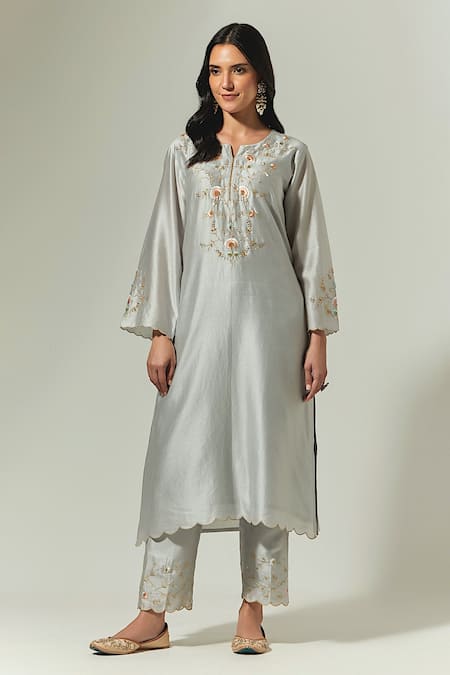Anantaa By Roohi Silk Chanderi Embroidered Kurta 