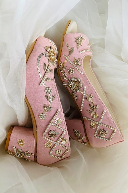 Shiveen Shiveen Pink Embroidered Block Heels 