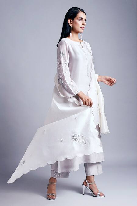 Anantaa By Roohi Grey Silk Chanderi Kurta Online at Aza Fashions Anantaa By Roohi_Grey Silk Chanderi Kurta _Online_at_Aza_Fashions
