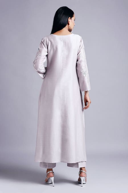 Shop Anantaa By Roohi Grey Silk Chanderi Kurta at Aza Fashions Shop_Anantaa By Roohi_Grey Silk Chanderi Kurta _at_Aza_Fashions
