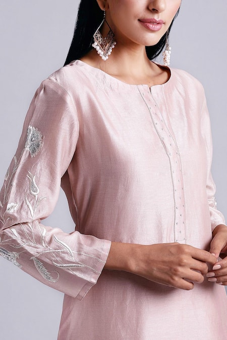 Shop_Anantaa By Roohi_Pink Silk Chanderi Kurta _Online_at_Aza_Fashions