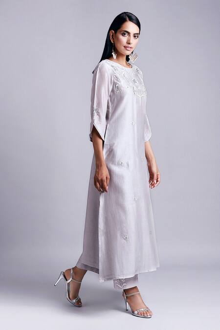 Anantaa By Roohi Grey Silk Chanderi Kurta Online at Aza Fashions Anantaa By Roohi_Grey Silk Chanderi Kurta _Online_at_Aza_Fashions