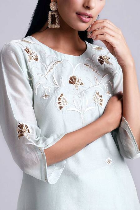 Shop Anantaa By Roohi Green Silk Chanderi Kurta Online at Aza Fashions Shop_Anantaa By Roohi_Green Silk Chanderi Kurta _Online_at_Aza_Fashions