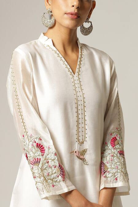 Shop_Anantaa By Roohi_White Silk Chanderi Stand Collar Kurta _Online_at_Aza_Fashions