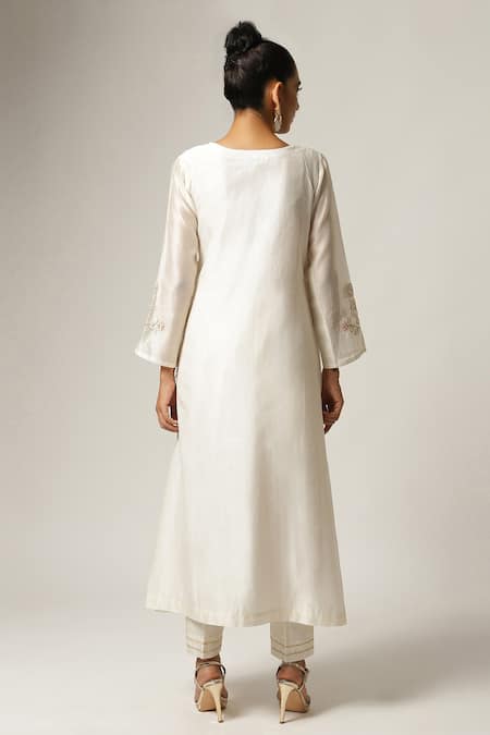 Shop_Anantaa by Roohi_White Silk Chanderi Round Angrakha _at_Aza_Fashions