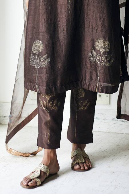 Shorshe Clothing_Brown Silk And Chanderi V Neck Kurta & Pant Set_at_Aza_Fashions
