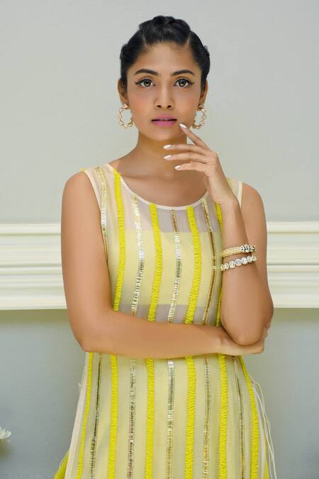 Maison Blu_White Organza, Dupion Silk Round Embroidered Kurta And Draped Pant Set_Online_at_Aza_Fashions