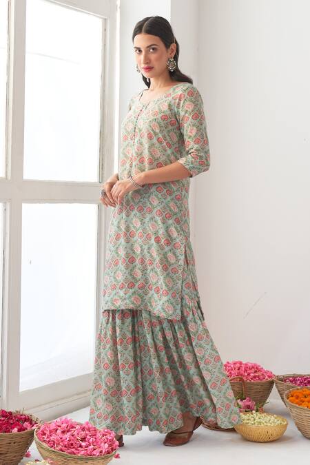 Buy Negra Elegante Green Organza, Cotton Silk Digital Print, Mirror Work V Peony Kurta Sharara Set Online at Aza Fashions Buy_Negra Elegante_Green Organza, Cotton Silk Digital Print, Mirror Work V Peony Kurta Sharara Set _Online_at_Aza_Fashions