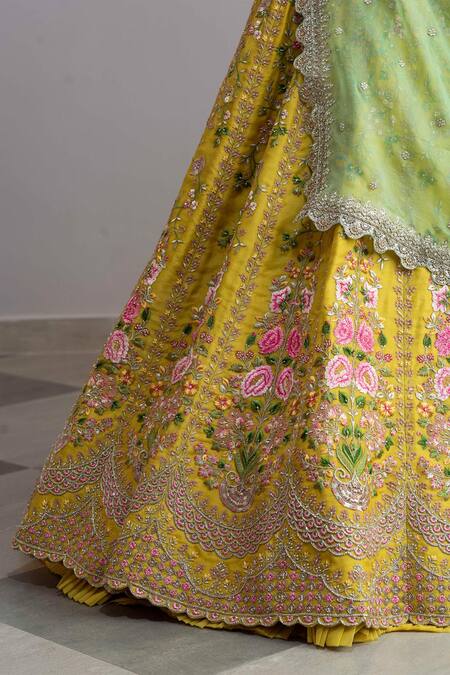 Shop_Anushree Reddy_Yellow Organza V Neck Naayaab Bridal Lehenga Set_Online_at_Aza_Fashions