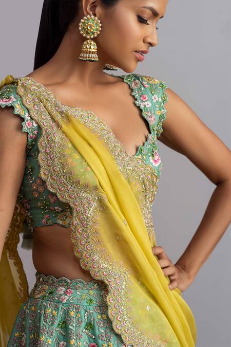 Lehenga Blouse Designs For This Wedding Season | Femina.in