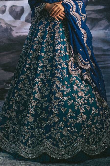 Buy_Anushree Reddy_Green Raw Silk And Organza Cutdana, Sequin & Thread Square Neck Bridal Lehenga Set_Online_at_Aza_Fashions