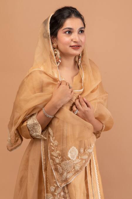 Buy Anushka Repswal - Sewing Love Beige Dupatta Organza, Kurta Malai Chanderi, Lining Mulmul, Embroidered Set Online at Aza Fashions Buy_Anushka Repswal - Sewing Love_Beige Dupatta Organza, Kurta Malai Chanderi, Lining Mulmul, Embroidered Set _Online_at_Aza_Fashions