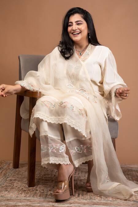 Shop_Anushka Repswal - Sewing Love_Ivory Dupatta Organza, Kurta Chanderi, Pant Cotton Floral Embroidered Set _Online_at_Aza_Fashions