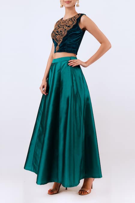 Aharin India Green Velvet, Taffeta Round Embroidered Blouse And Lehenga Set Online at Aza Fashions Aharin India_Green Velvet, Taffeta Round Embroidered Blouse And Lehenga Set_Online_at_Aza_Fashions