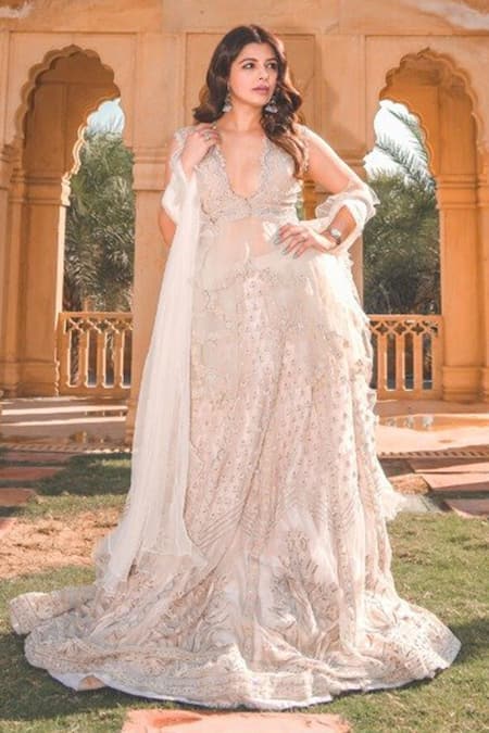 Shop Ridhi Mehra White V Neck Embroidered Kurta Lehenga Set at Aza Fashions Shop_Ridhi Mehra_White V Neck Embroidered Kurta Lehenga Set _at_Aza_Fashions