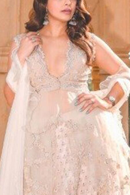 Buy Ridhi Mehra White V Neck Embroidered Kurta Lehenga Set Online at Aza Fashions Buy_Ridhi Mehra_White V Neck Embroidered Kurta Lehenga Set _Online_at_Aza_Fashions