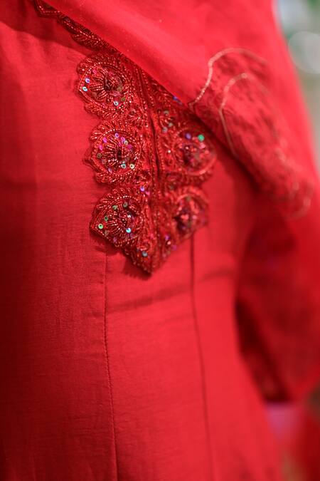 Shop Anushka Repswal - Sewing Love Red Anarkali Chanderi, Dupatta Organza, Lining Mulmul, Pant Embroidered Set Online at Aza Fashions Shop_Anushka Repswal - Sewing Love_Red Anarkali Chanderi, Dupatta Organza, Lining Mulmul, Pant Embroidered Set _Online_at_Aza_Fashions