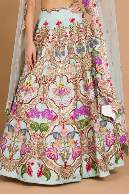 Aisha Rao_White Raw Silk, Net Sweetheart Neck Bridal Lehenga Set With Dupatta _at_Aza_Fashions