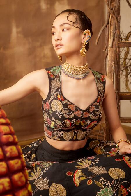 Aisha Rao_Black Leaf Neck Embellished Lehenga Set _at_Aza_Fashions