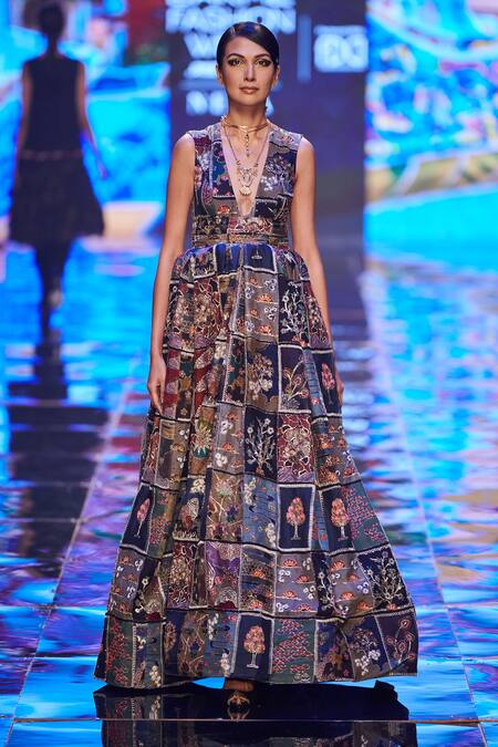 Buy_Aisha Rao_Blue Organza Cutdana And Thread, Sequin, Trencadis Print Blunt V Neck Gown _Online_at_Aza_Fashions