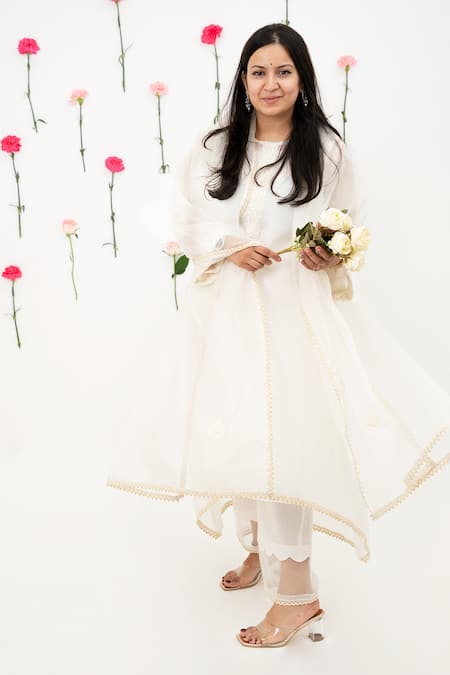 Anushka Repswal - Sewing Love Chanderi Embroidered Kurta Set 