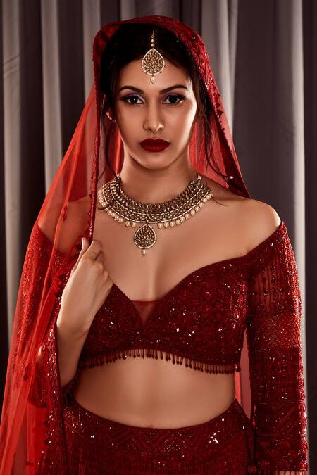 Asra_Red Net Aari Sweetheart Neck Embroidered Bridal Lehenga Set _Online_at_Aza_Fashions