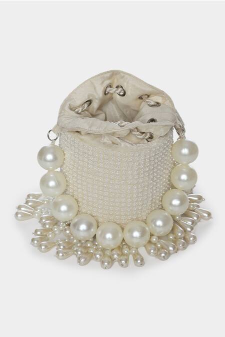 Buy_Aanchal Sayal_White Embroidered Zara Tassel Bucket Bag_Online_at_Aza_Fashions
