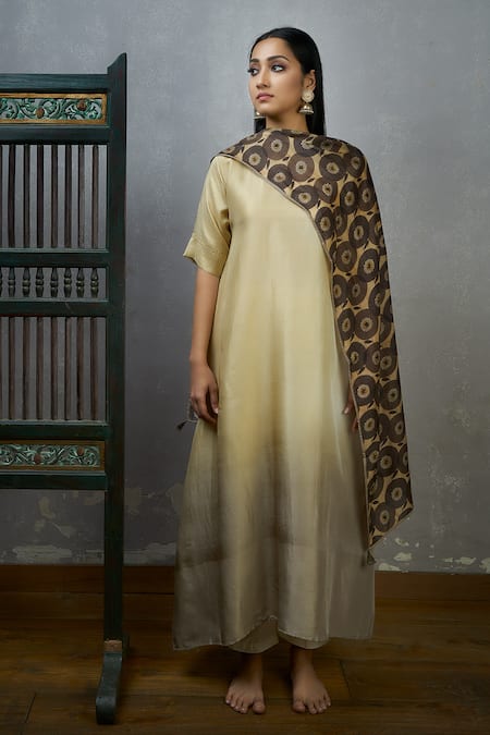 Shop Meghna Panchmatia Beige Natural Dupion Crepe Silk Round Long Kurta With Printed Dupatta at Aza Fashions Shop_Meghna Panchmatia_Beige Natural Dupion Crepe Silk Round Long Kurta With Printed Dupatta _at_Aza_Fashions