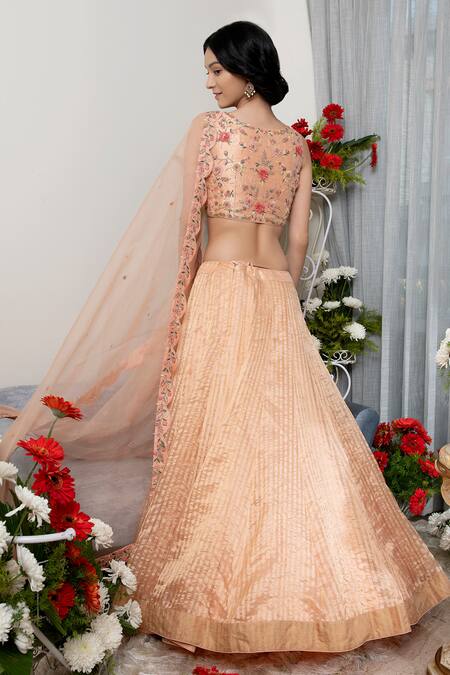 Shop Asha Gautam Peach Banarasi Zari Organza V Neck Lehenga Set at Aza Fashions Shop_Asha Gautam_Peach Banarasi Zari Organza V Neck Lehenga Set_at_Aza_Fashions