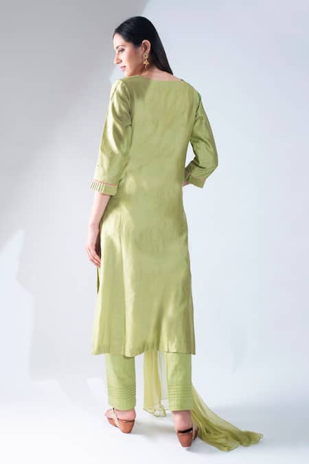 Asha Gautam Embroidered Kurta Set 