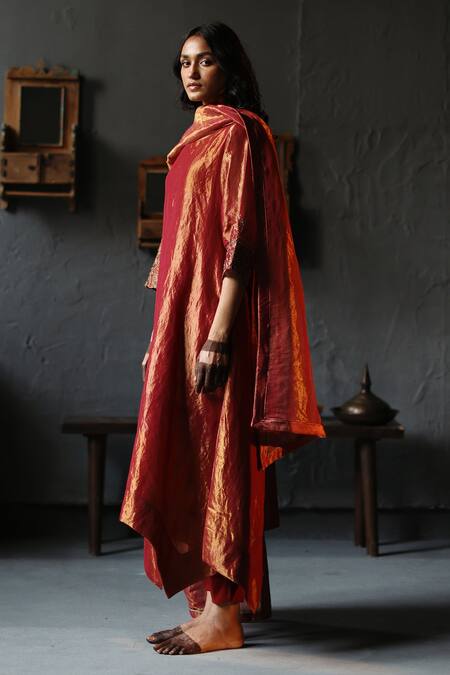 Shorshe Clothing_Red Kurta Handloom Tissue, Lining Shantoon, Pant Cotton Asymmetric And Set _Online_at_Aza_Fashions