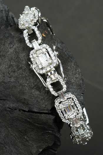 Auraa Trends_Silver Plated Diamonds, Pearls Stone Studded Bracelet_Online_at_Aza_Fashions