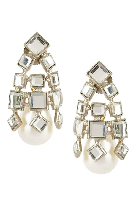 Auraa Trends Kundan Pearl Drop Earrings 