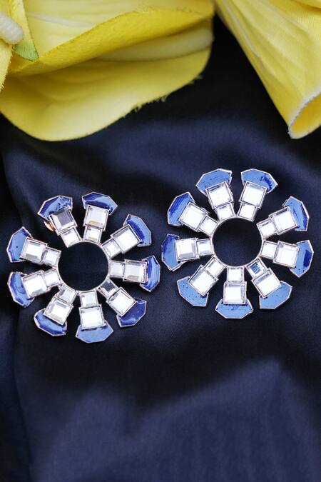 Buy_Auraa Trends_Gold Plated Diamonds, Stones Kundan Studs _Online_at_Aza_Fashions