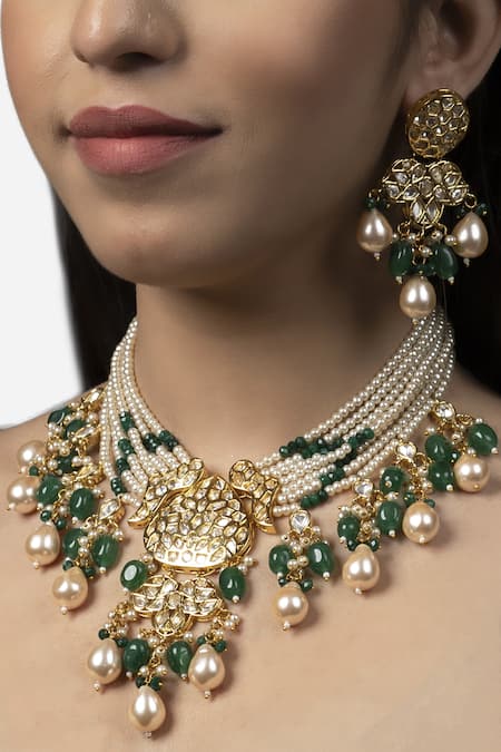Auraa Trends Kundan Necklace Set 