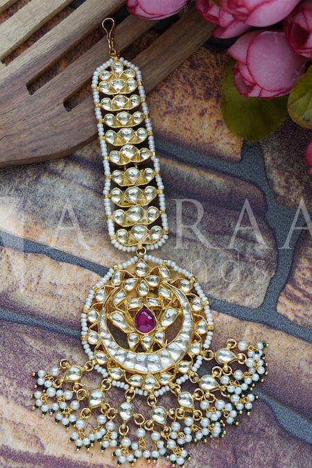 Auraa Trends_Gold Plated Kundan Maangtikka _Online_at_Aza_Fashions