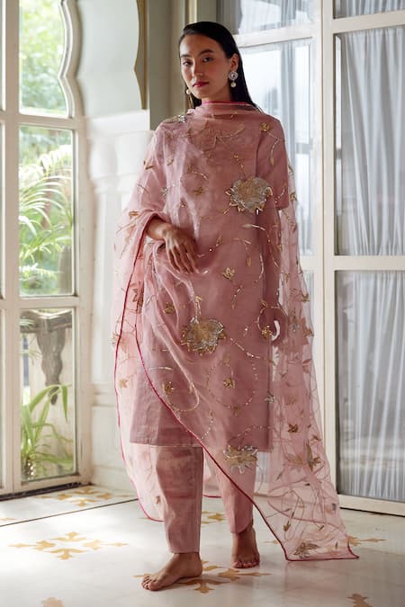 Atelier Shikaarbagh_Pink Organza, Embroidery V-neck Tissue Kurta Pant Set _Online_at_Aza_Fashions