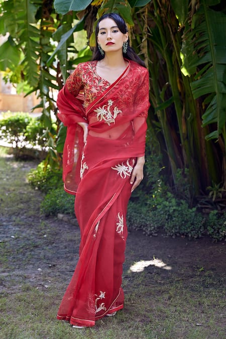 Atelier Shikaarbagh Red Silk Organza, Brocade Embroidery, Zari Round Neck Flower Placement Saree Online at Aza Fashions Atelier Shikaarbagh_Red Silk Organza, Brocade Embroidery, Zari Round Neck Flower Placement Saree _Online_at_Aza_Fashions