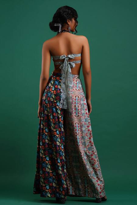 Shop Nidhi Yasha Grey Viscose Sweetheart Neck Printed Crop Top And Pant Set at Aza Fashions Shop_Nidhi Yasha_Grey Viscose Sweetheart Neck Printed Crop Top And Pant Set _at_Aza_Fashions