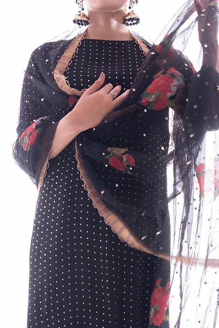 Pooja Rajpal Jaggi_Black Kurta And Pant Georgette Dupatta Net Boat Embellished Set _at_Aza_Fashions