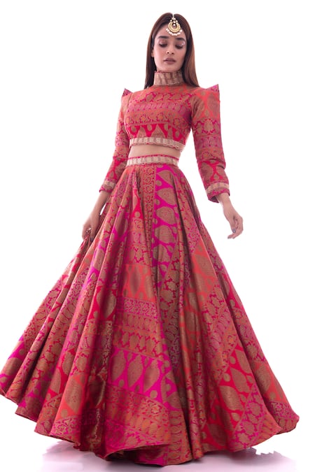 Pooja Rajpal Jaggi Banarasi Lehenga Set 