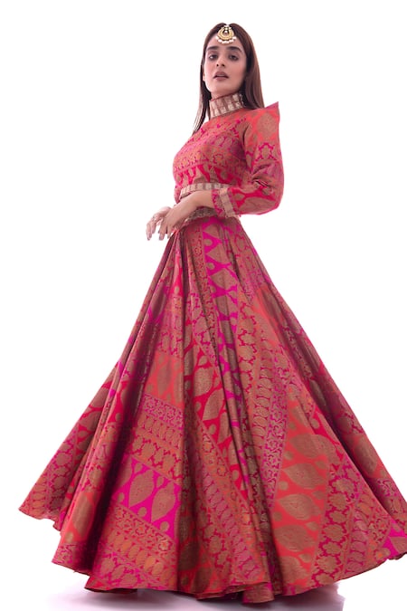 Buy_Pooja Rajpal Jaggi_Purple Brocade, Dupatta Organza Band Collar Banarasi Lehenga Set_Online_at_Aza_Fashions