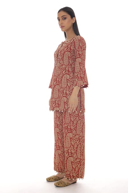 Buy_Pooja Rajpal Jaggi_Red Georgette Gold Kashmiri And Pearls Round Jaal Embroidered Kurta And Pant Set _Online_at_Aza_Fashions